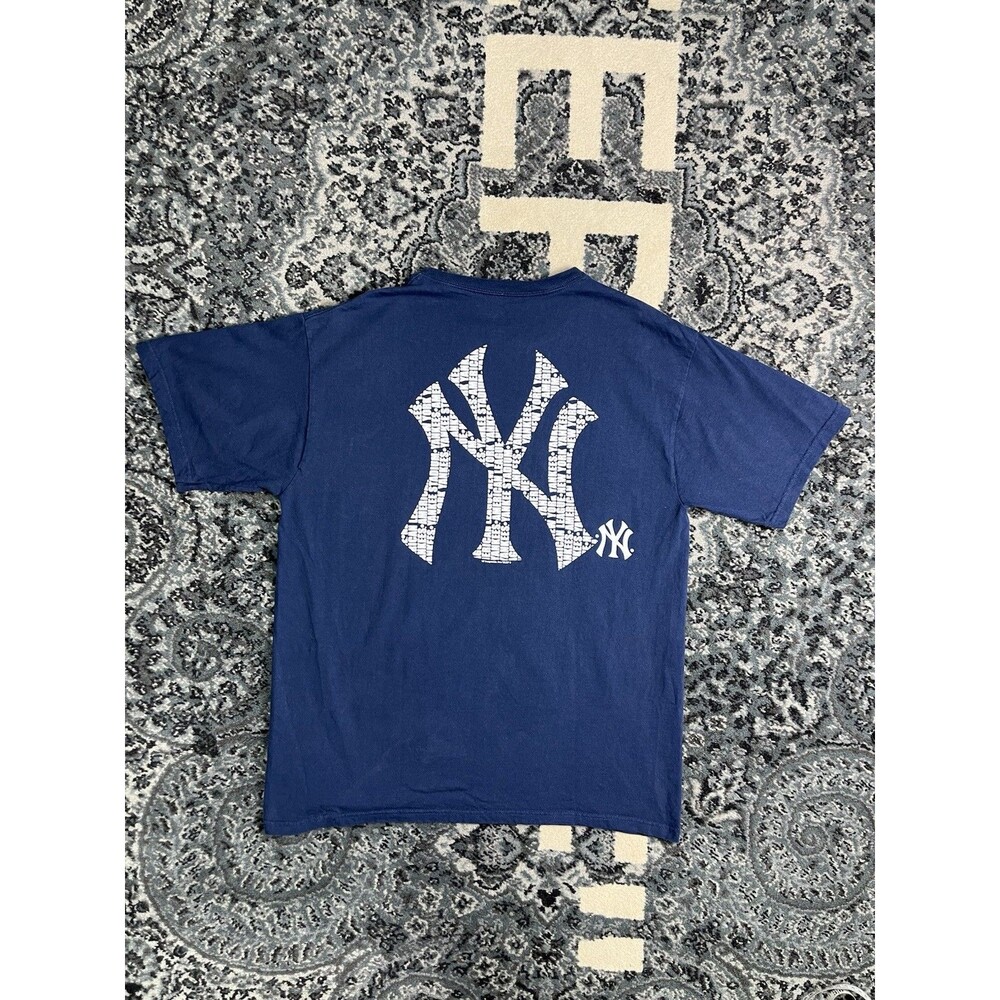 Majestic New York Yankees Men’s T Shirt Size Large Logo Blue MLB BIG NY Logo